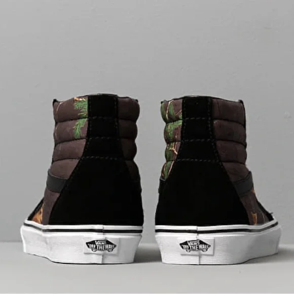 VANS SK8-HI (REALTREE XTRA Only Worn once. Smoke free pet free. Men’s 8.5 W 10 - Picture 2 of 6